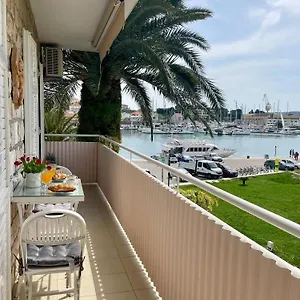  Apartment Dinka Old Town With Sea View Croatia