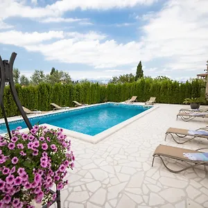  Villa Kontrada Croatia